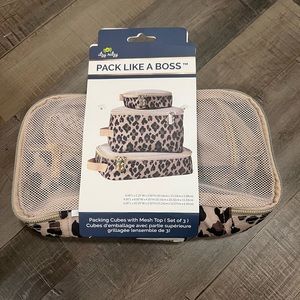 Itzy Ritzy packing cubes